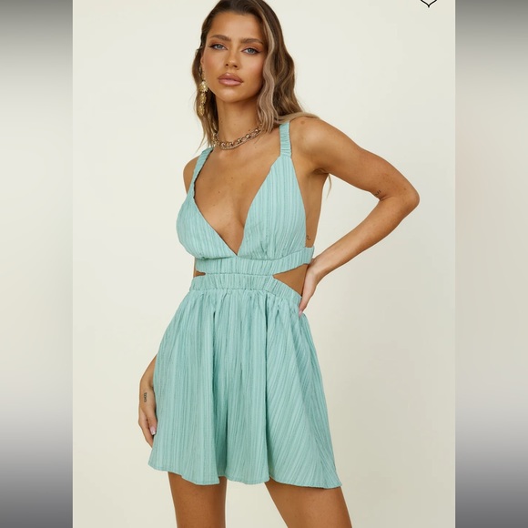 Backless Romper - Picture 3 of 8